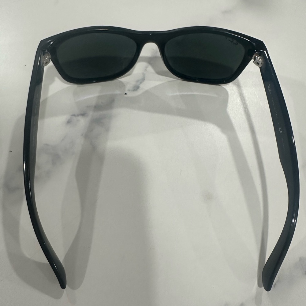 Ray-Ban Dark Frame Sunglasses - Picture 2 of 5